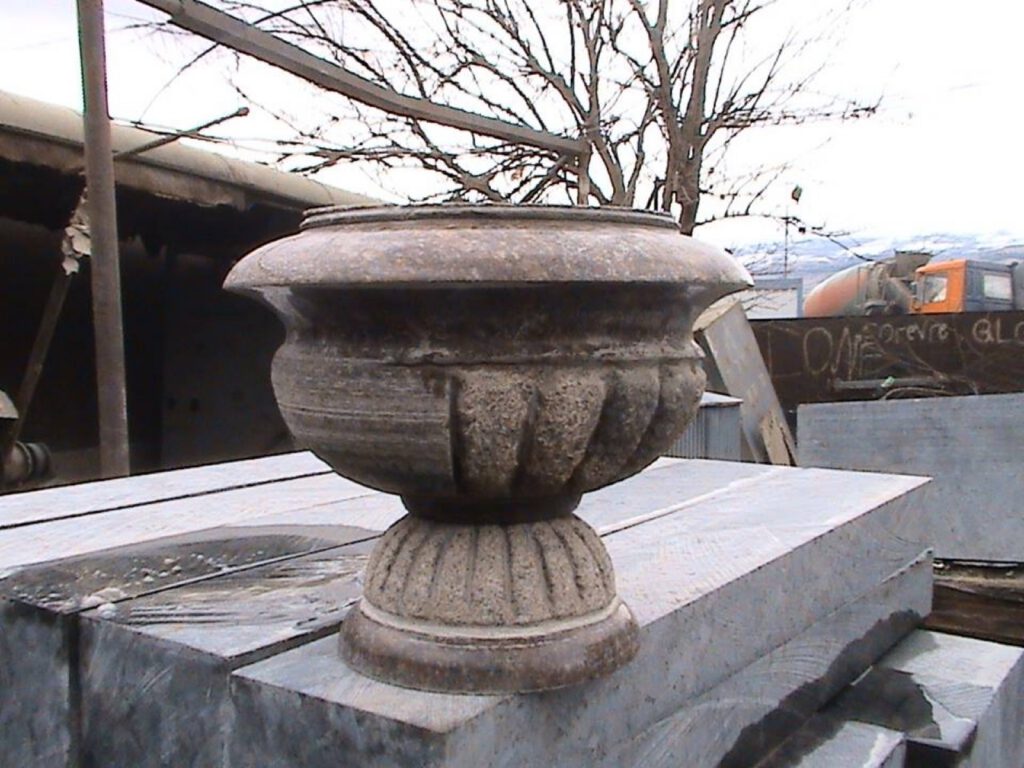 სასაფლაოს მოპირკეთება