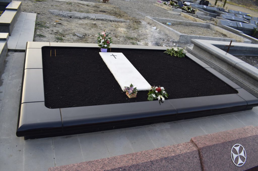 სასაფლაოს მოპირკეთება