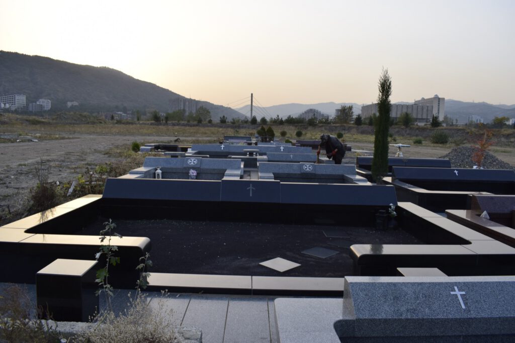 სასაფლაოს მოპირკეთება