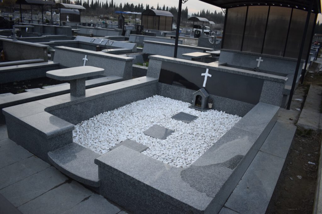 სასაფლაოს მოპირკეთება