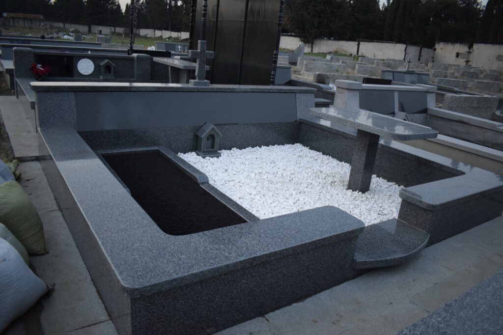 სასაფლაოს მოპირკეთება