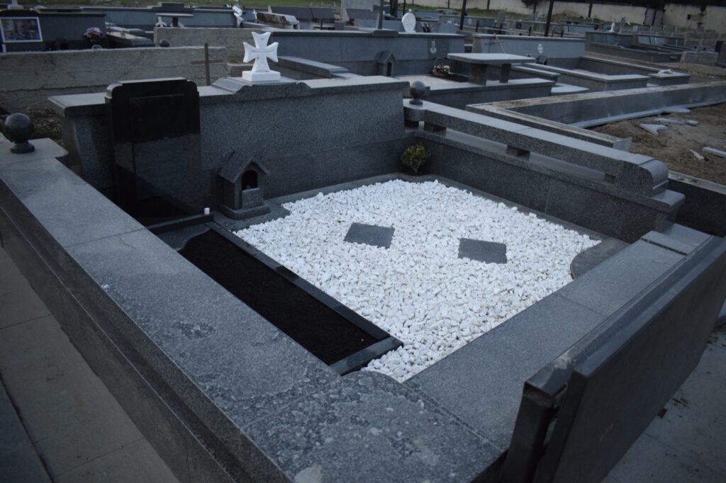 სასაფლაოს მოპირკეთება